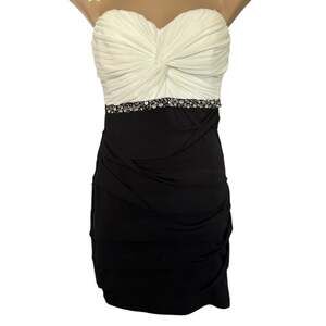 Womens Formal Mini Dress Size Small White Black Prom Homecoming Gems Fancy Sexy